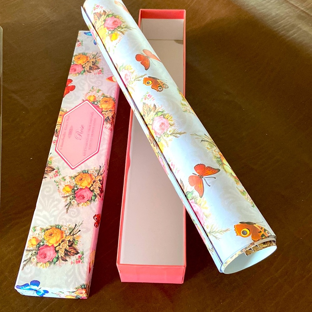 Rose scented drawer liners